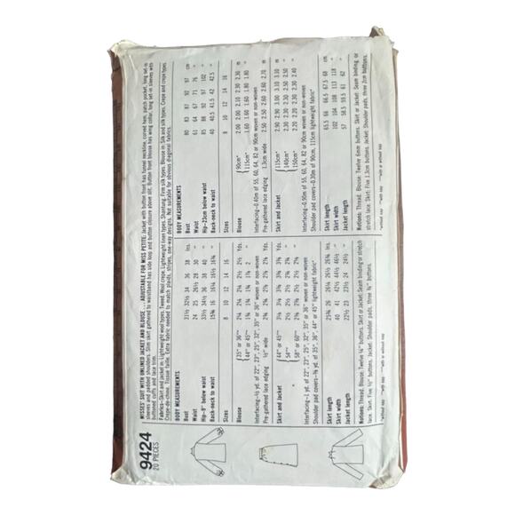 Simplicity 9424 Misses' Suit with Unlined Jacket and Blouse Pattern - Size 12 - Picture 3 of 5